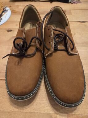 Johnston & Murphy Boys McGuffey Plain Toe Oxfords – Brown Oiled Nubuck Size 6.5M